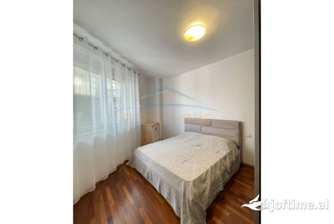 Shtepi me qera 3+1 ne Tirane - 1,000 Euro