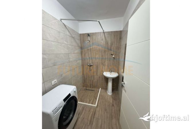Shtepi me qera Apartament ne Tirane, 1+1, Mobilimi E mobiluar, Pagesa 420  Euro.