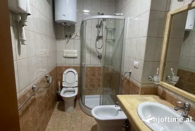 Shtepi me qera Apartament ne Tirane, 1+1, Mobilimi E mobiluar, Pagesa 570  Euro.