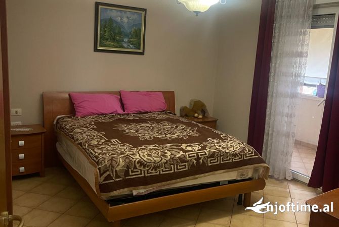 Shtepi me qera 1+1 ne Tirane - 570 Euro
