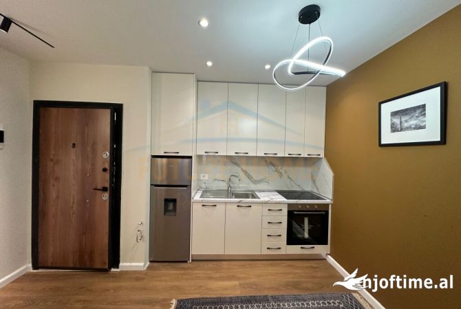 Shtepi me qera Apartament ne Tirane, 1+1, Mobilimi E mobiluar, Pagesa 550  Euro.