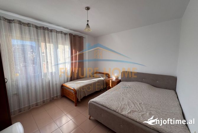 Shtepi ne shitje Apartament ne Tirane, 2+1, Mobilimi E mobiluar, Pagesa 235,000  Euro.