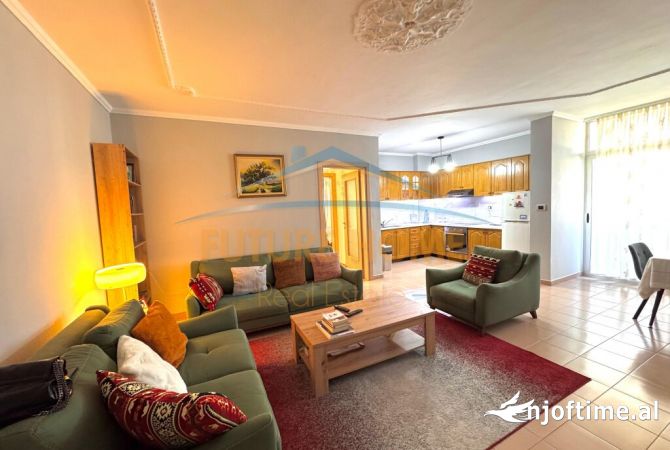 Shtepi ne shitje Apartament ne Tirane, 2+1, Mobilimi E mobiluar, Pagesa 235,000  Euro.