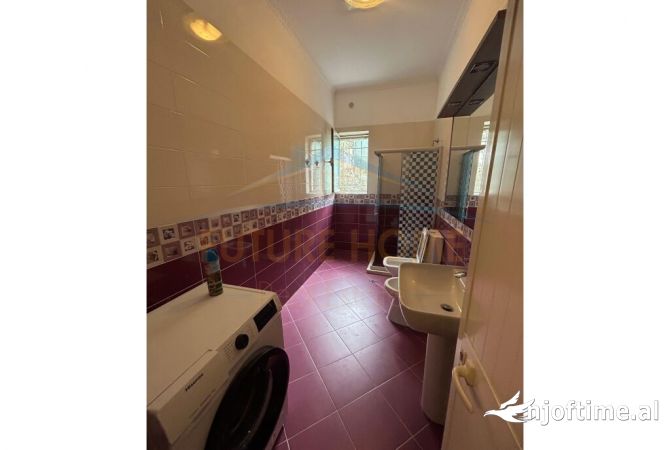 Shtepi ne shitje Apartament ne Tirane, 1+1, Mobilimi E mobiluar, Pagesa 70,000  Euro.