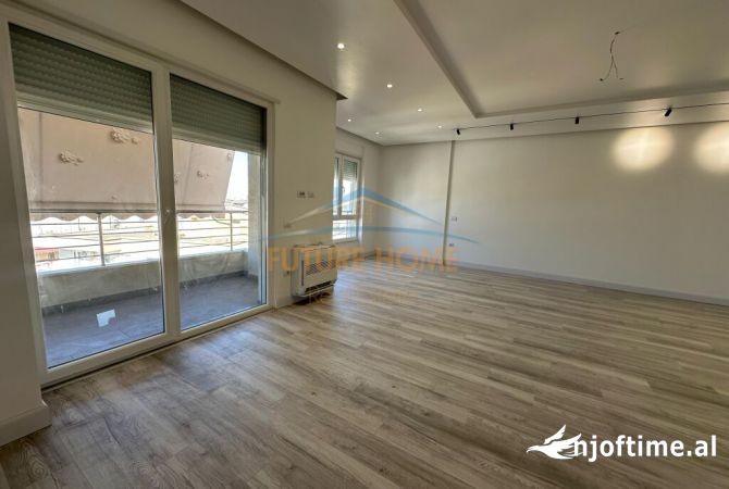 Shtepi ne shitje 3+1 ne Tirane - 440,000 Euro