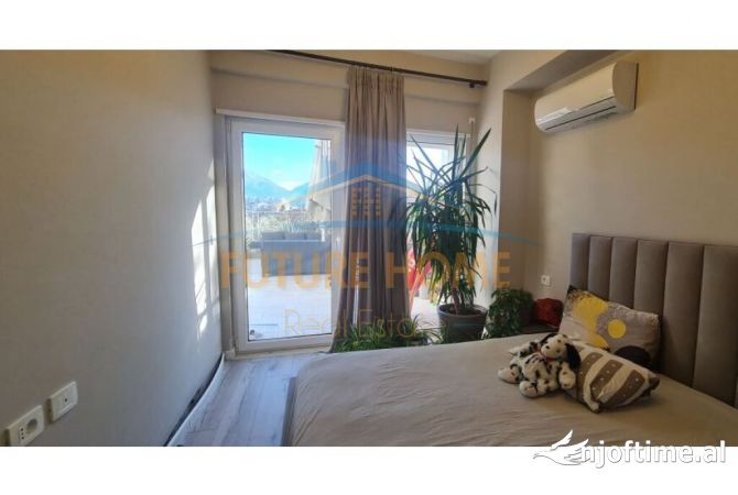 Shtepi ne shitje Apartament ne Tirane, 3+1, Mobilimi Pjeserisht e mobiluar, Pagesa 369,000  Euro.