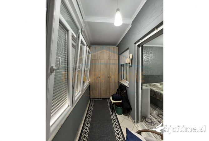 Shtepi ne shitje Apartament ne Tirane, 2+1, Mobilimi E mobiluar, Pagesa 140,000  Euro.