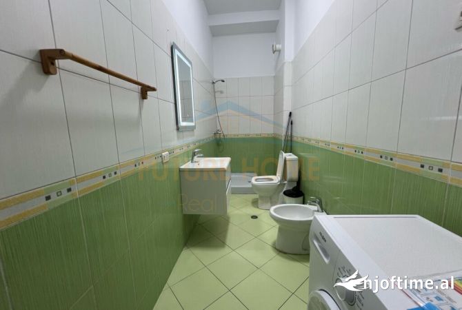 Shtepi ne shitje Apartament ne Tirane, 2+1, Mobilimi E mobiluar, Pagesa 145,000  Euro.