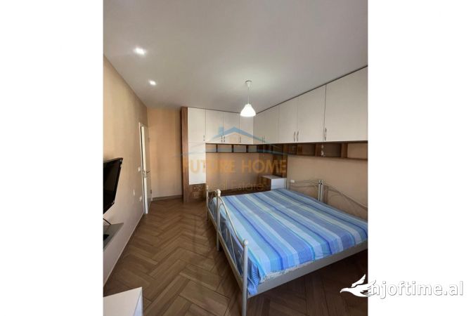Shtepi ne shitje Apartament ne Tirane, 1+1, Mobilimi E mobiluar, Pagesa 85,000  Euro.