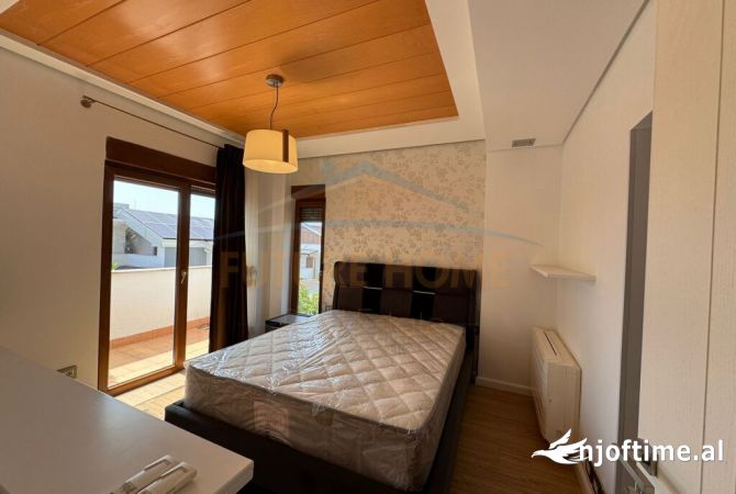 Shtepi me qera Apartament ne Tirane, 4+1, Mobilimi E mobiluar, Pagesa 2,500  Euro.