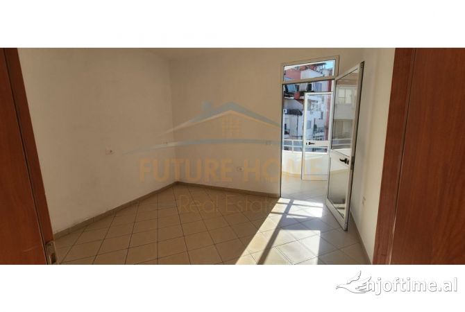 Shtepi ne shitje 1+1 ne Tirane - 78,000 Euro