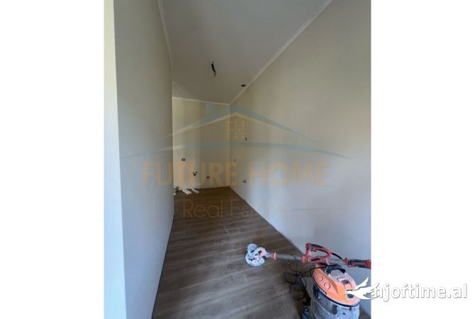 Shtepi ne shitje Apartament ne Tirane, 2+1, Mobilimi Bosh, pa mobiluar, Pagesa 139,250  Euro.