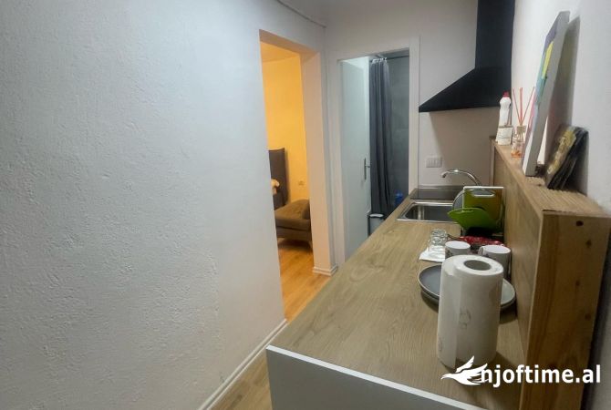 Shtepi me qera Garsoniere ne Tirane - 500 Euro