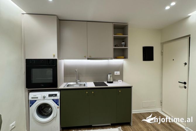 Shtepi ne shitje Apartament ne Tirane, 1+1, Mobilimi E mobiluar, Pagesa 184,000  Euro.