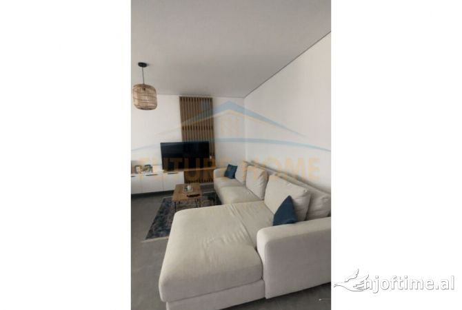Shtepi ne shitje Apartament ne Durres, 2+1, Mobilimi Bosh, pa mobiluar, Pagesa 305,000  Euro.