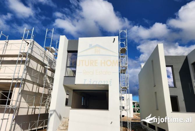 Shtepi ne shitje 2+1 ne Durres - 320,000 Euro