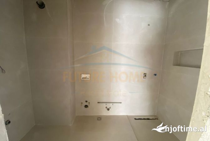 Shtepi ne shitje Apartament ne Tirane, 2+1, Mobilimi Bosh, pa mobiluar, Pagesa 210,000  Euro.