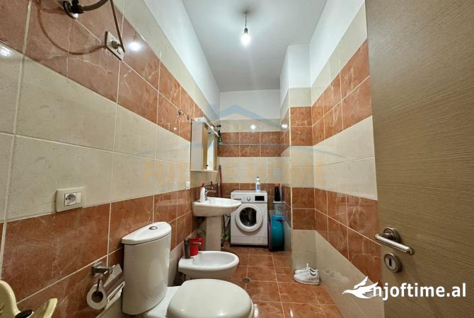 Shtepi ne shitje Apartament ne Tirane, 2+1, Mobilimi E mobiluar, Pagesa 115,000  Euro.