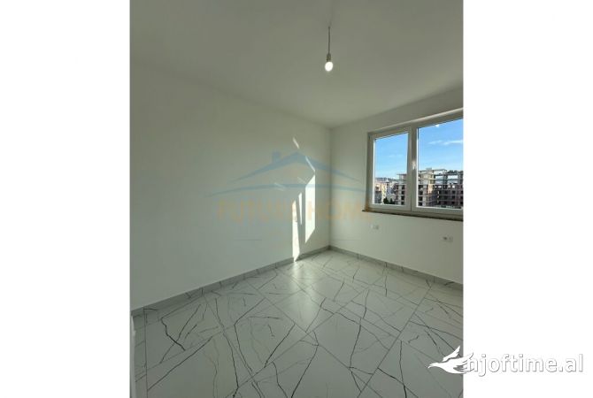 Shtepi ne shitje Apartament ne Durres, 1+1, Mobilimi Bosh, pa mobiluar, Pagesa 114,000  Euro.