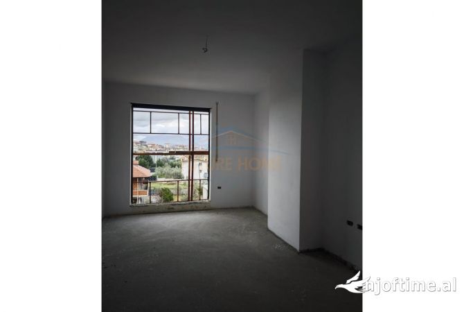 Shtepi ne shitje 1+1 ne Tirane - 82,500 Euro
