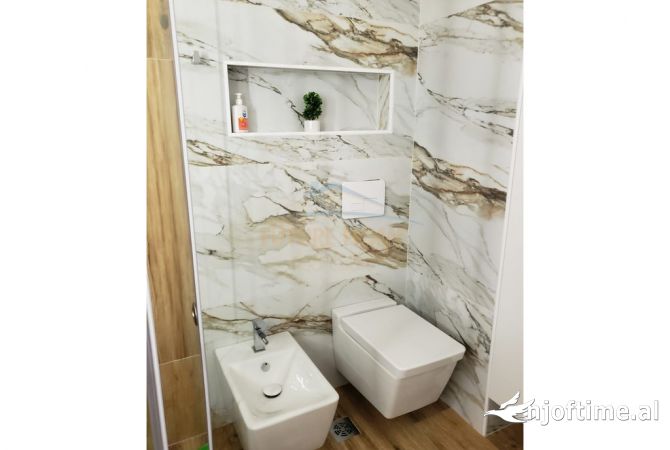 Shtepi ne shitje 2+1 ne Tirane - 250,000 Euro