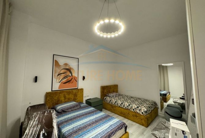 Shtepi ne shitje Vila Luksoze ne Vlore, 2+1, Mobilimi E mobiluar, Pagesa 1,000,000  Euro.