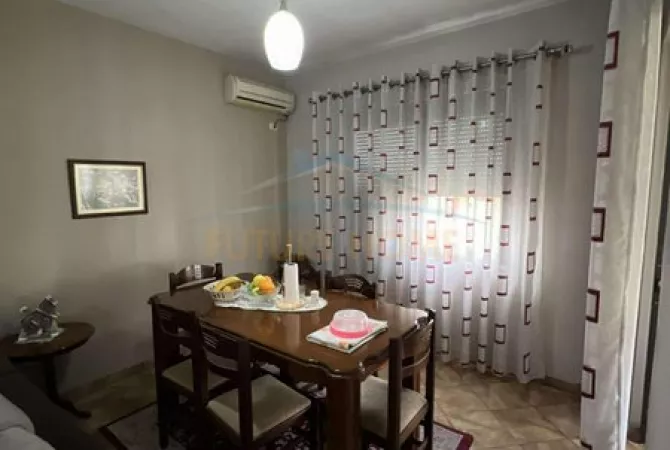 Shtepi ne shitje Apartament ne Tirane, 2+1, Mobilimi Bosh, pa mobiluar, Pagesa 205,000  Euro.
