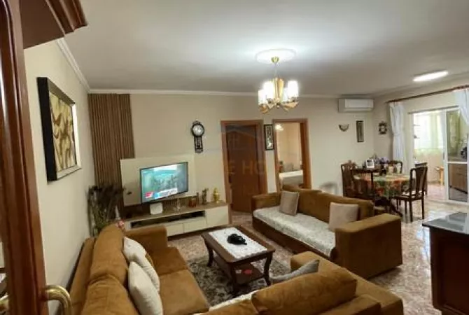 Shtepi ne shitje 2+1 ne Tirane - 160,000 Euro