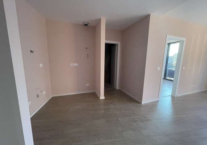 Ambient biznesi me qera 3+1 ne Tirane - 80,000 Leke