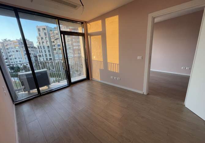 ZyRe me Qera Residenca Lake View