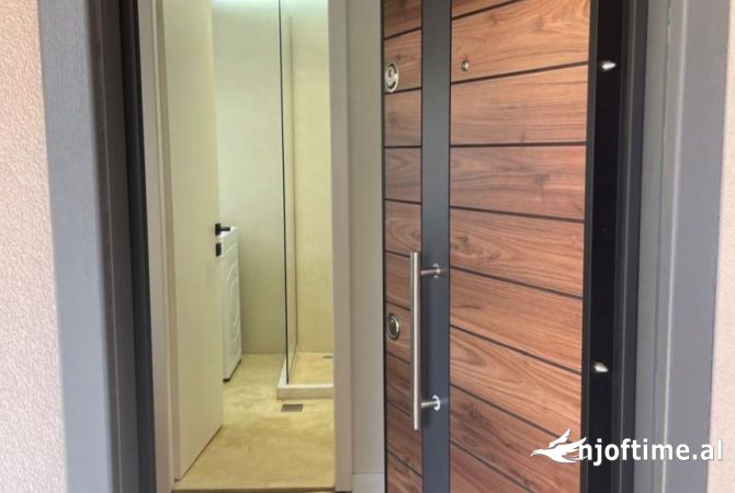 Shtepi me qera Shtepi Private ne Tirane, Garsoniere, Mobilimi E mobiluar, Pagesa 490  Euro.