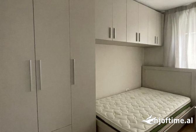 Shtepi me qera Garsoniere ne Tirane - 490 Euro
