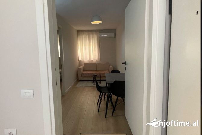 Shtepi me qera Garsoniere ne Tirane - 490 Euro
