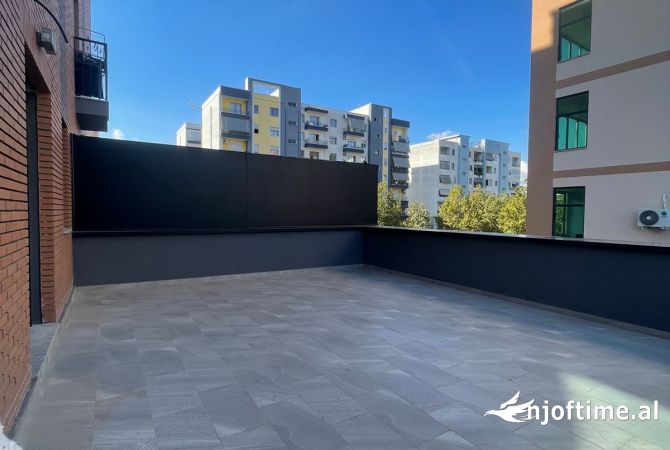 jepet me qera ambjent biznesi ne kamez 