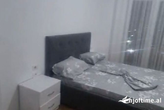 Shtepi me qera 2+1 ne Tirane - 450 Euro