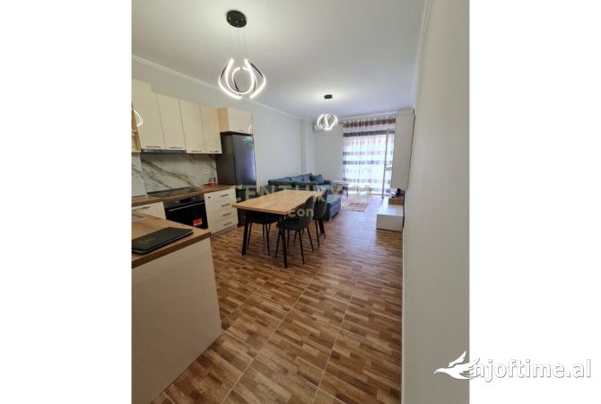 Shtepi me qera 2+1 ne Durres - 400 Euro