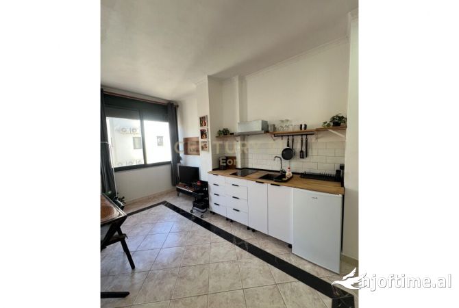 Shtepi me qera Garsoniere ne Durres - 210 Euro