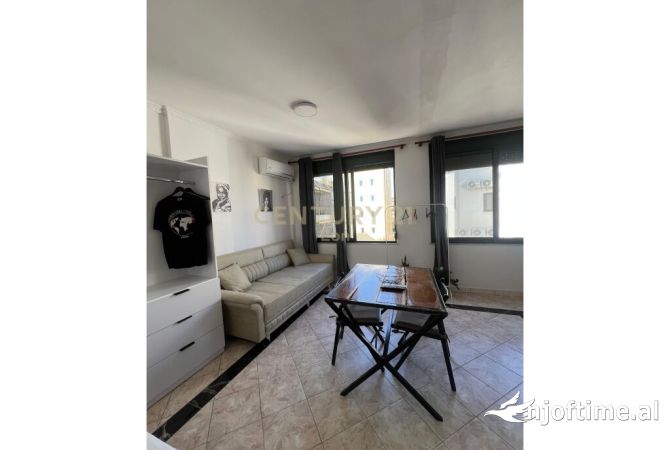 Shtepi me qera Garsoniere ne Durres - 210 Euro