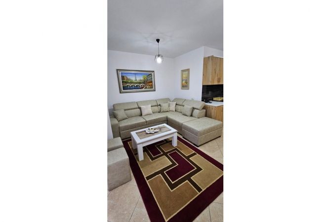 Shtepi me qera 2+1 ne Durres - 500 Euro