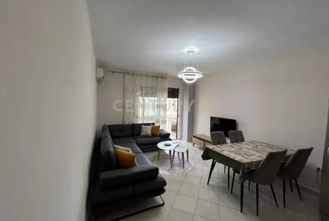 Shtepi me qera 1+1 ne Durres - 450 Euro