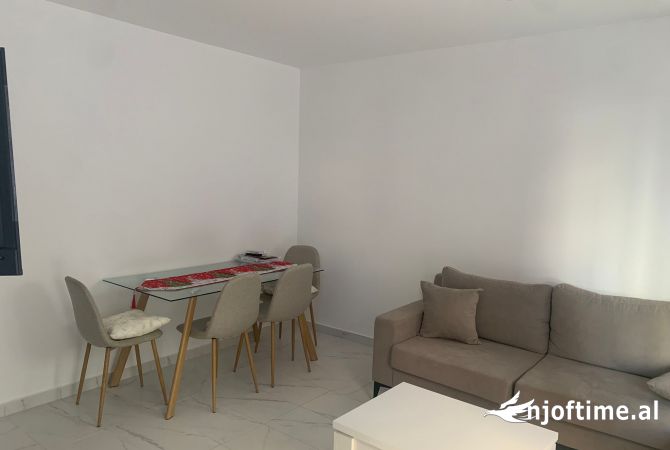Shtepi me qera 2+1 ne Vlore - 350 Euro