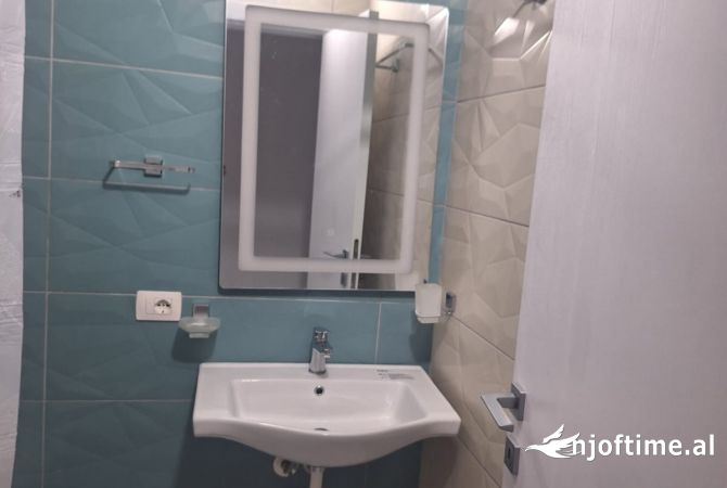 Shtepi me qera 2+1 ne Vlore - 350 Euro