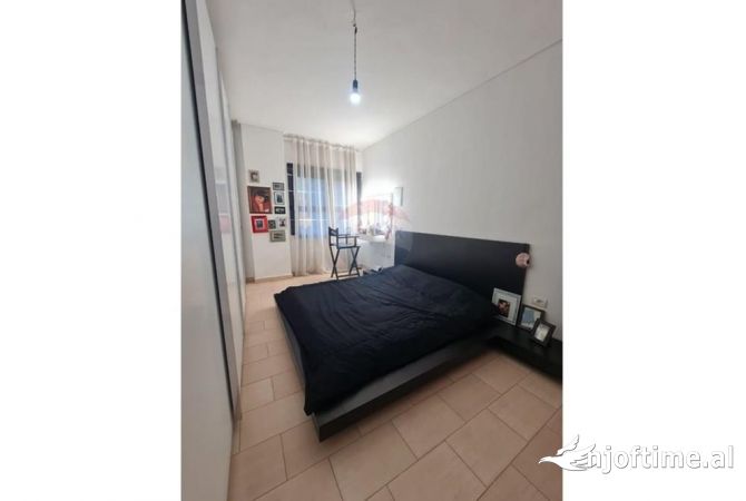 Shtepi me qera 1+1 ne Tirane - 45,000 Leke