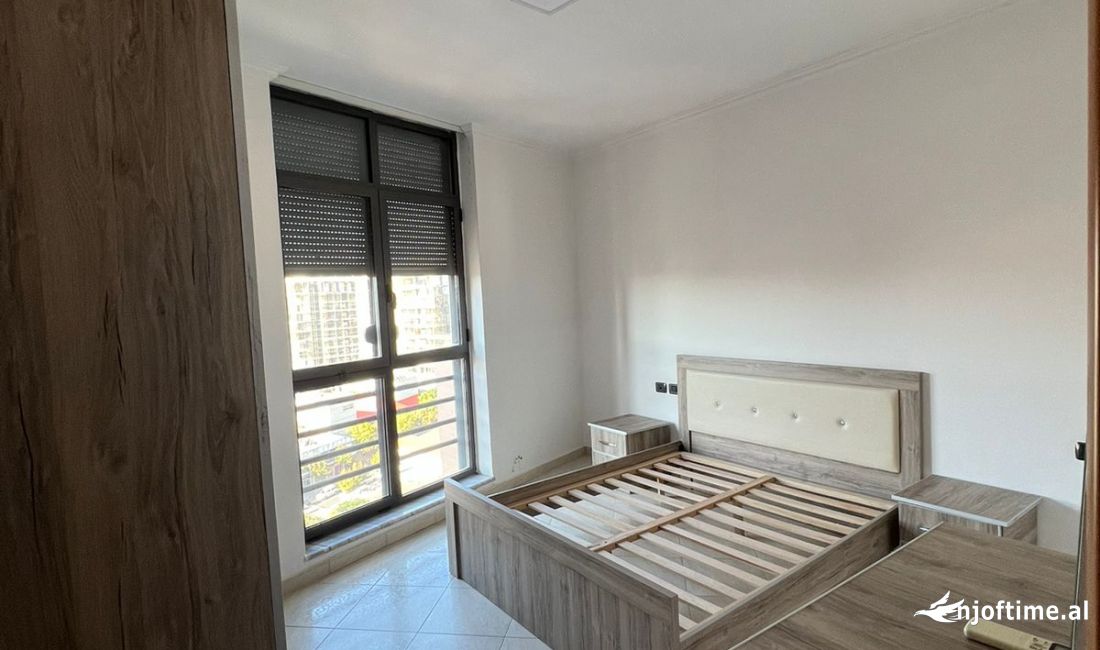 Shtepi me qera Apartament ne Tirane, 2+1, Mobilimi E mobiluar, Pagesa 600  Euro.
