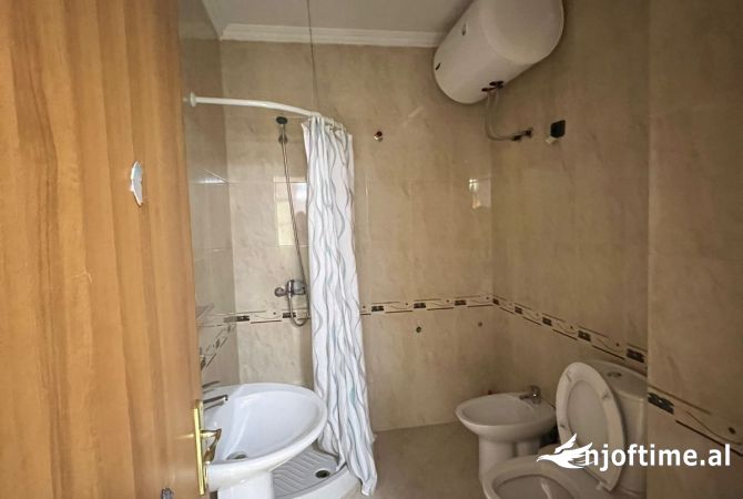 Shtepi me qera Apartament ne Tirane, 2+1, Mobilimi E mobiluar, Pagesa 600  Euro.