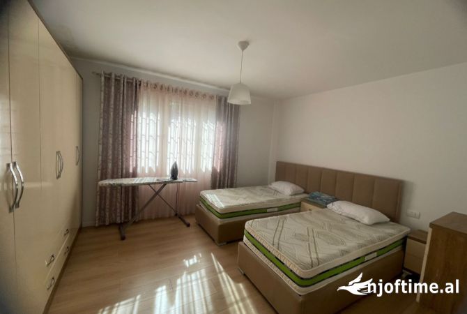 Shtepi me qera 1+1 ne Tirane - 450 Euro