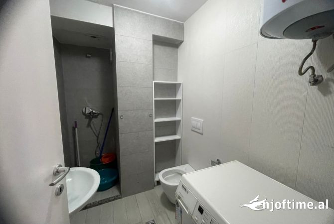 Shtepi me qera Apartament ne Tirane, 1+1, Mobilimi E mobiluar, Pagesa 450  Euro.