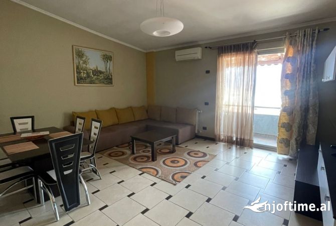 Shtepi me qera 2+1 ne Tirane - 750 Euro
