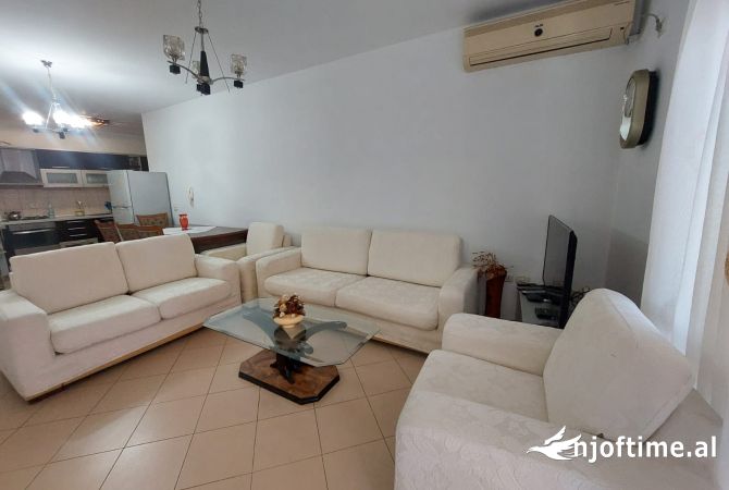 Casa in affitto 2+1 a Tirana - 650 Euro