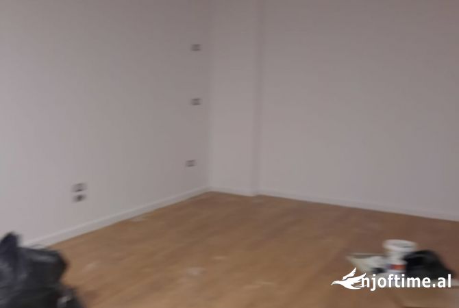 Ambient biznesi me qera 1+1 ne Tirane - 500 Euro